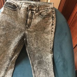 BDG URBAN OUTFITTERS JEANS